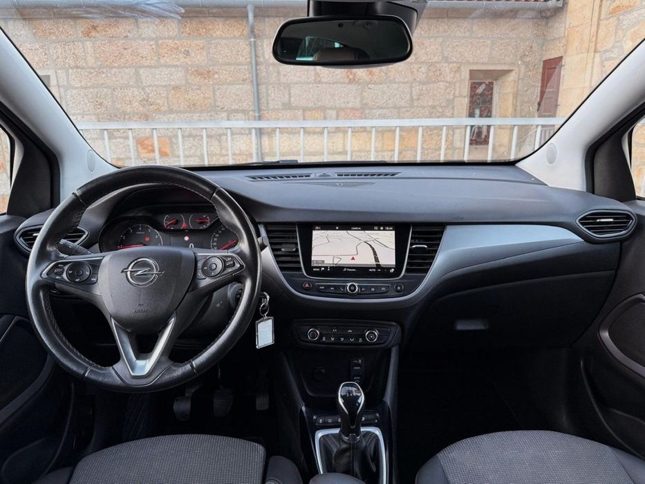 Opel Crossland 1.2 Business Edition