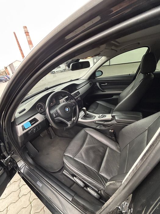 Bmw 320i 2007 2.0 бензин