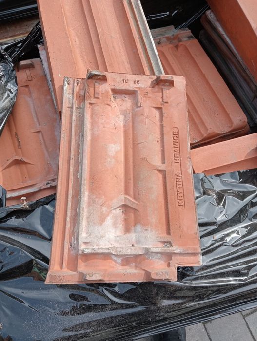 Dachówka ceramiczna z demontażu