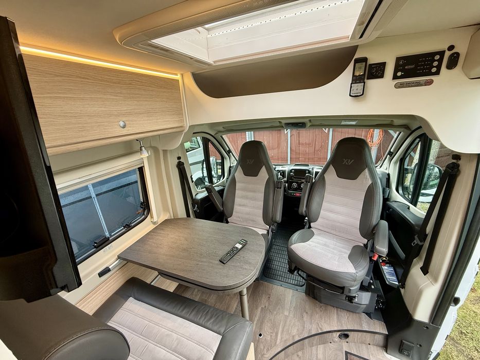 Wypożyczalnia kamperów wynajem kampera camper kamper kampervan campervan