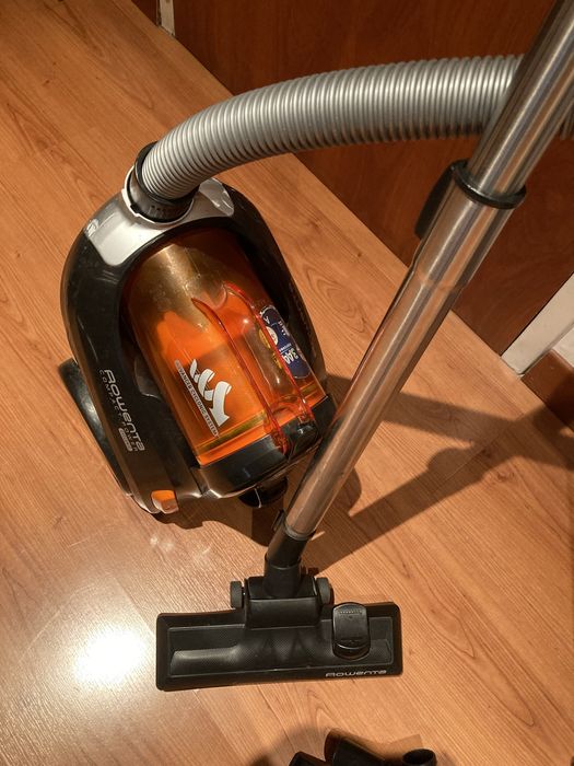 Rowenta 2000 w ciclonic  sistem