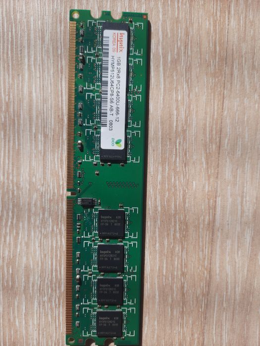 Оперативна пам'ять Hynix DDR2 1Gb 800MHz PC2 6400U