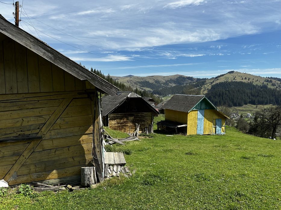 С. Полянки. Верховинський район. Карпати. Нерухомість. Будинок. Земля