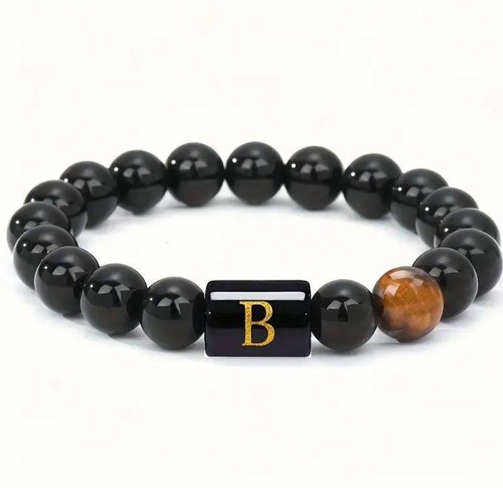 Pulseiras com letra B