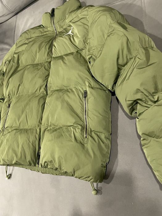Пуховик Jordan Essentials green M