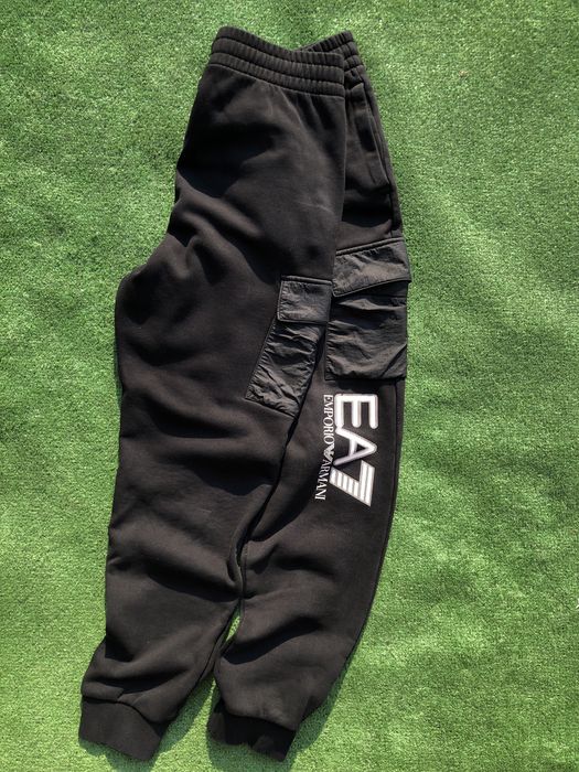 Emporio Armani Оригінальні штани карго EA7