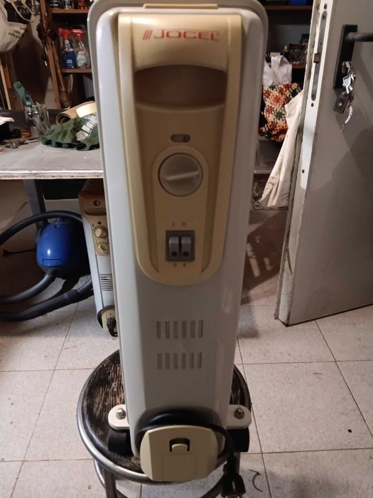 Aquecedor a óleo Jocel 1500W