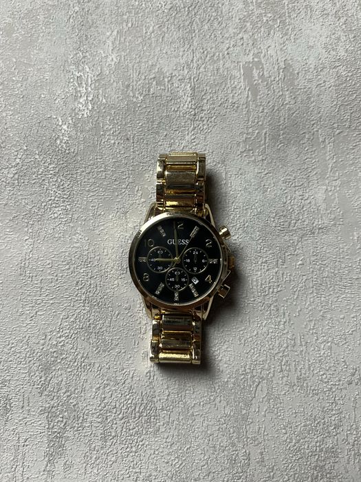 Часы Guess  женские