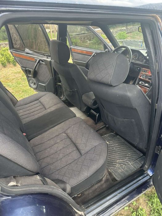 Мерседес Бенз 124