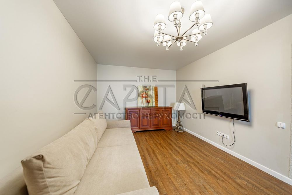 Продаж квартири, вул. Драгоманова, Дарницький р-н