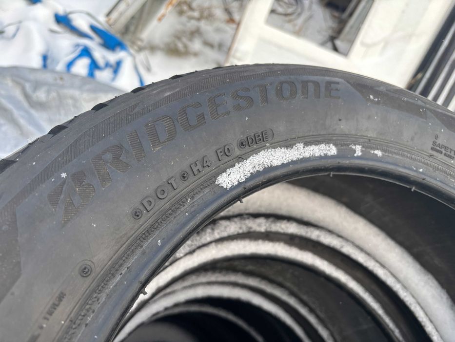 265-60-R18 BRIDGESTONE BLIZZAK комплект зимней резины GERMANY 2022