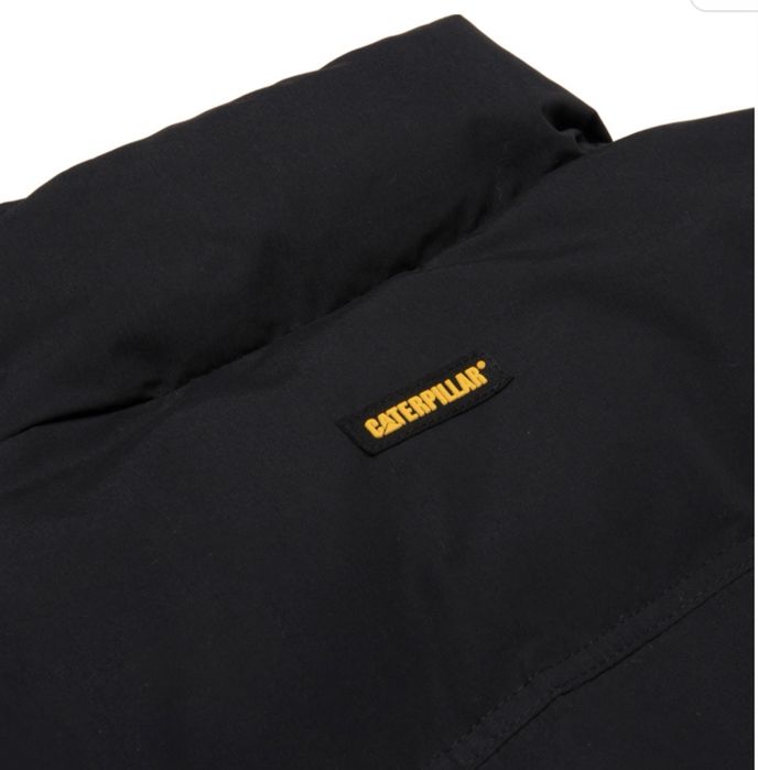 Продам нову безрукавку caterpillar (CAT) оригінал