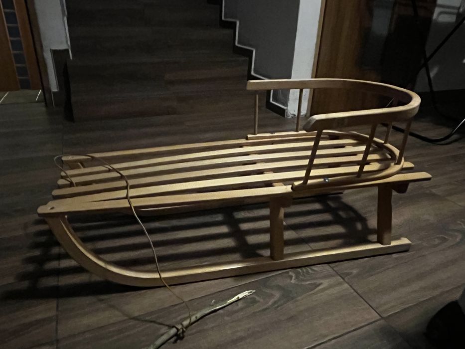 Sanki dla dzieci drewniane