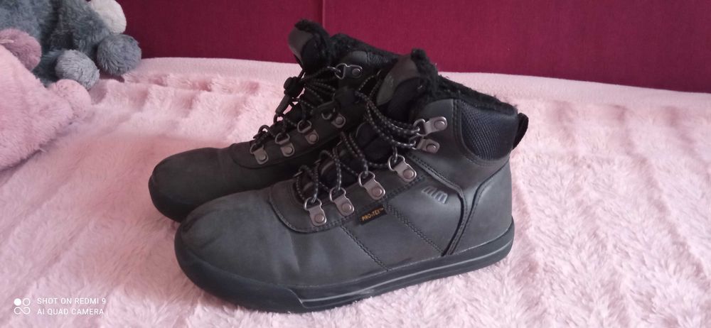 Ocieplane buty dla chłopca 35