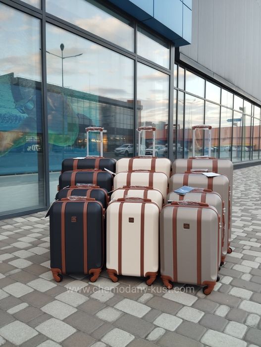 Чемодан валіза Wings GDW01