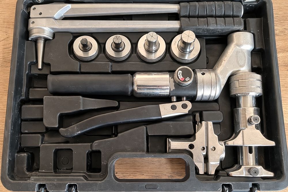 Оренда преса rehau