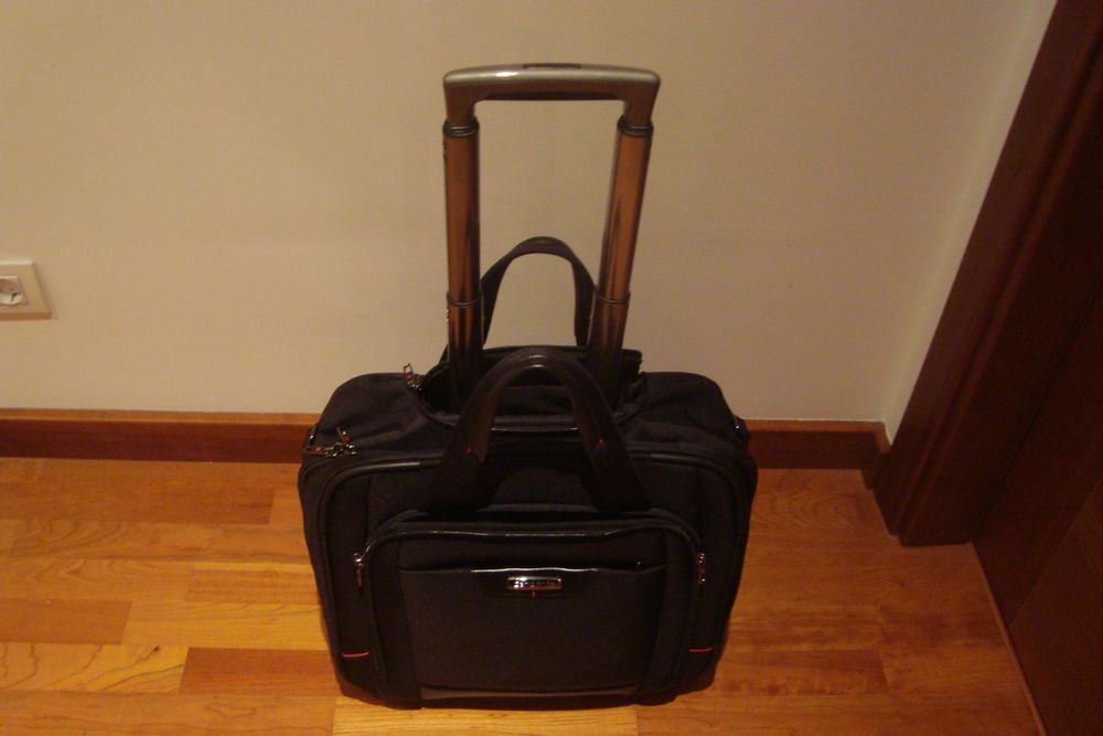 Samsonite TROLEY Pro-DLX4  -  nunca usado