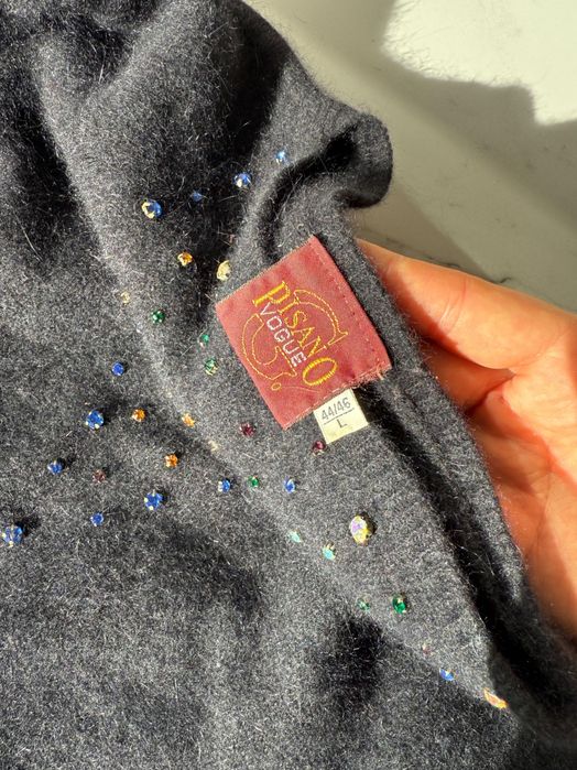 Sweterek z krysztalkami angora lambswool welna mieciutki