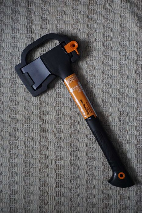 Fiskars Solid siekiera A10 Nowa