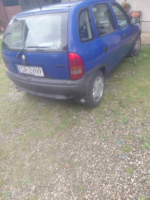Opel corsa 1.2 okazja niski przebieg !!!