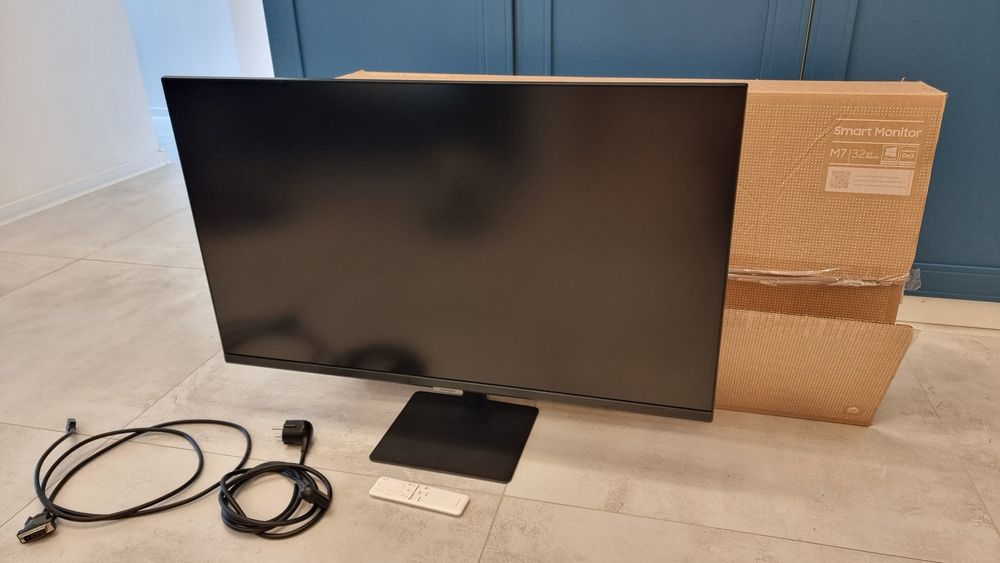 Monitor 32" Samsung S32BM700UU  4K  z funkcją SMART