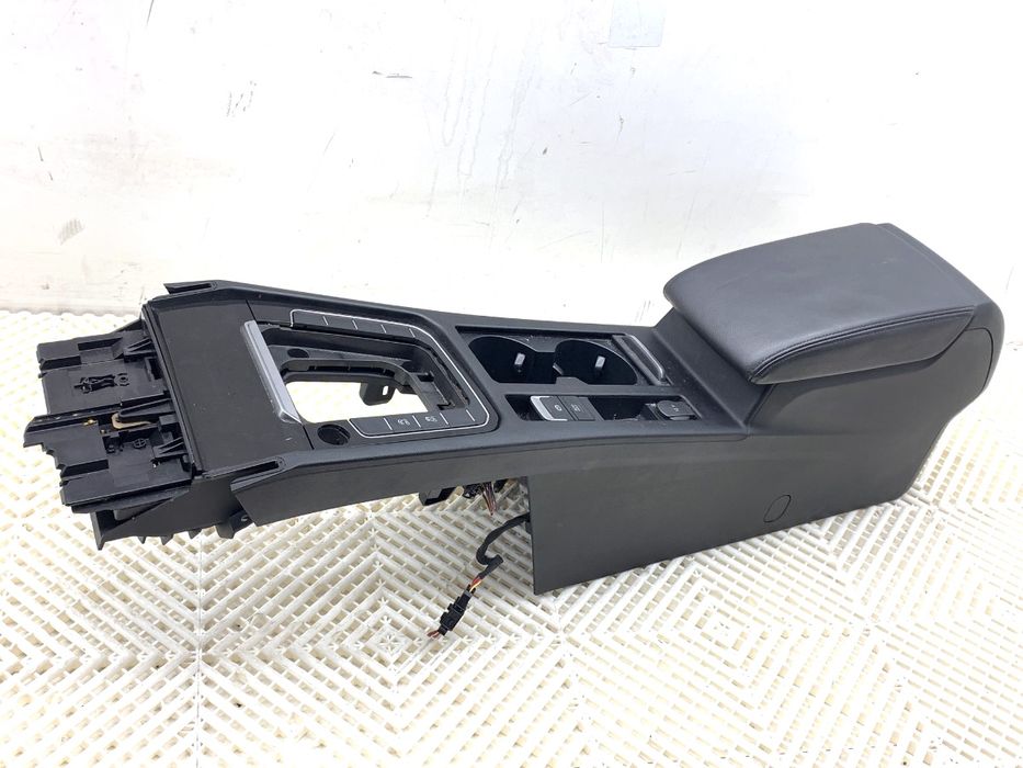 TUNEL ŚRODKOWY VW PASSAT B8 Kombi 3G1863241C KONSOLA