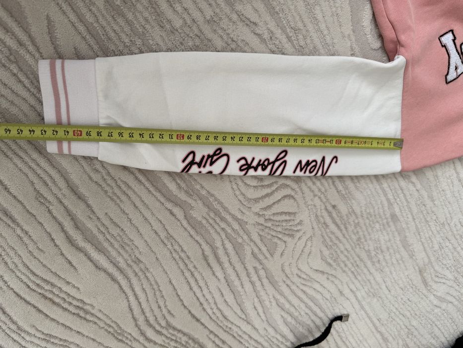 Дитячий рожевий бомбер