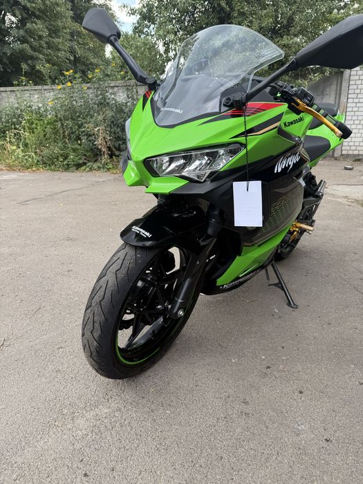Японський мотоцикл Kawasaki Ninja 2020 рік ABS