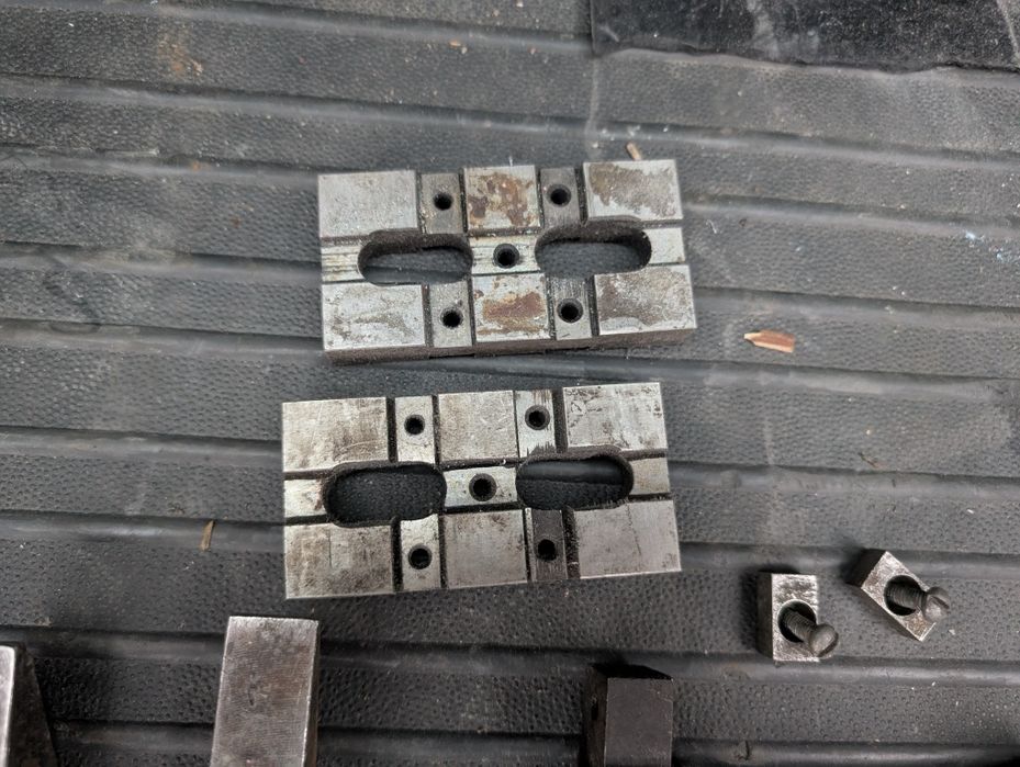 Фрезерно сверлильні приспособи