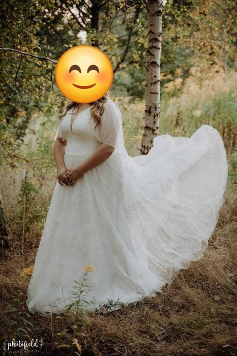 Suknia ślubna używana plus size kolor off white