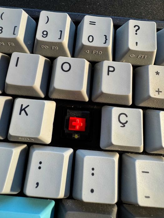 Teclado Mecânico Ducky Miya Pro - Cherry Silent Red
