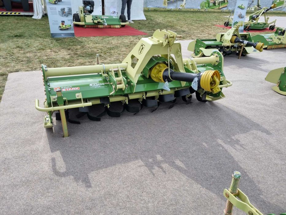 Glebogryzarka STARK RX160 napęd boczny koła zębate