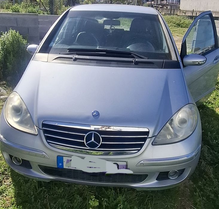 A180 Mercedes Benz - Negociável