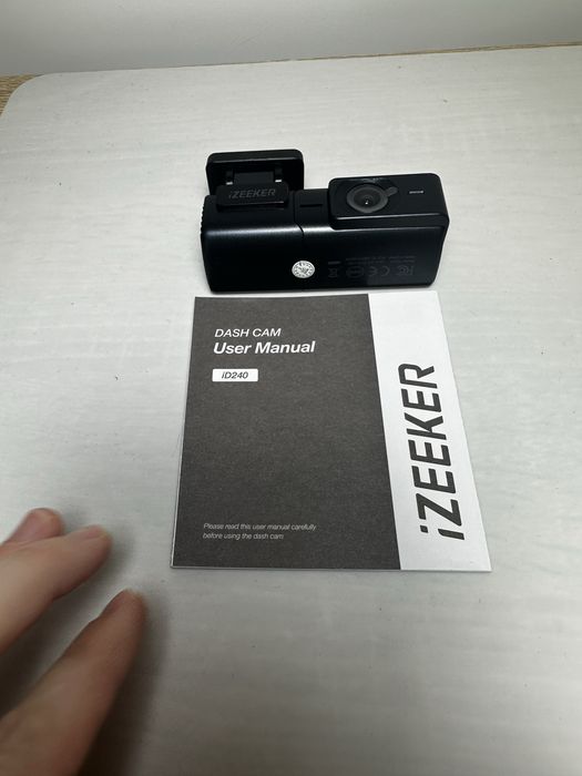 izeeker kamera samochodowa id240 2,5k wifi