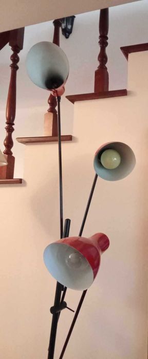 2 candeeiros de pé para lâmpadas incandescentes