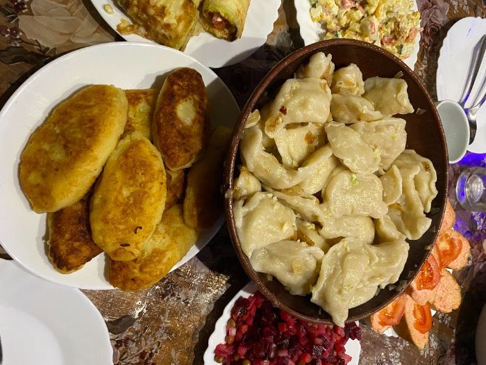 Виїзна кухня(Їжа)(Еда),корпоративи,ювілеї, кейтеринг,поминальні обіди.