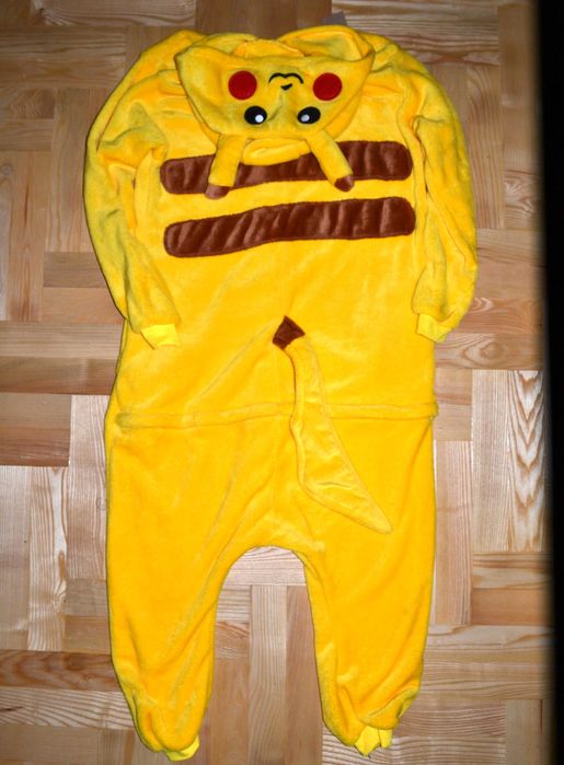 25^ pokemon Pikachu puchaty strój piżama przebranie  L nowy