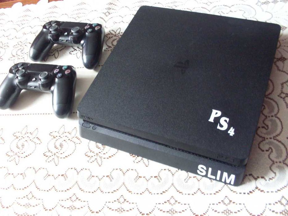 Konsola PlayStation 4 slim - dysk 1Tb - pady - gry