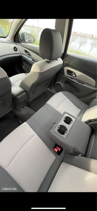 Chevrolet Cruze 1.6 parcelas 200€