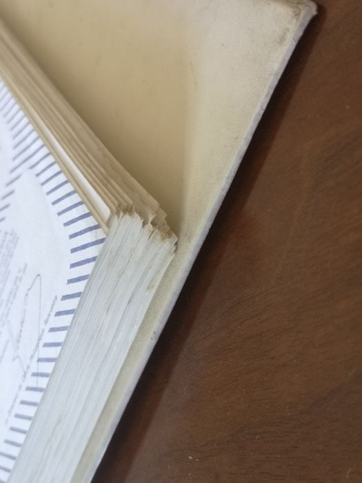 Catálogo com mais de 1000 selos