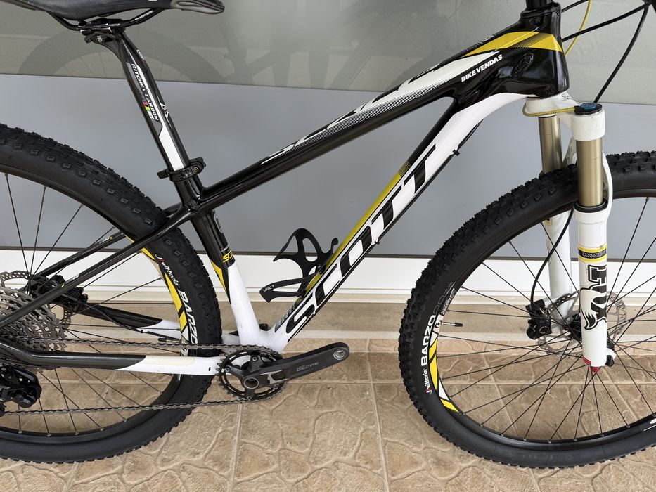 Bicicleta de BTT Scott - roda29 carbono!