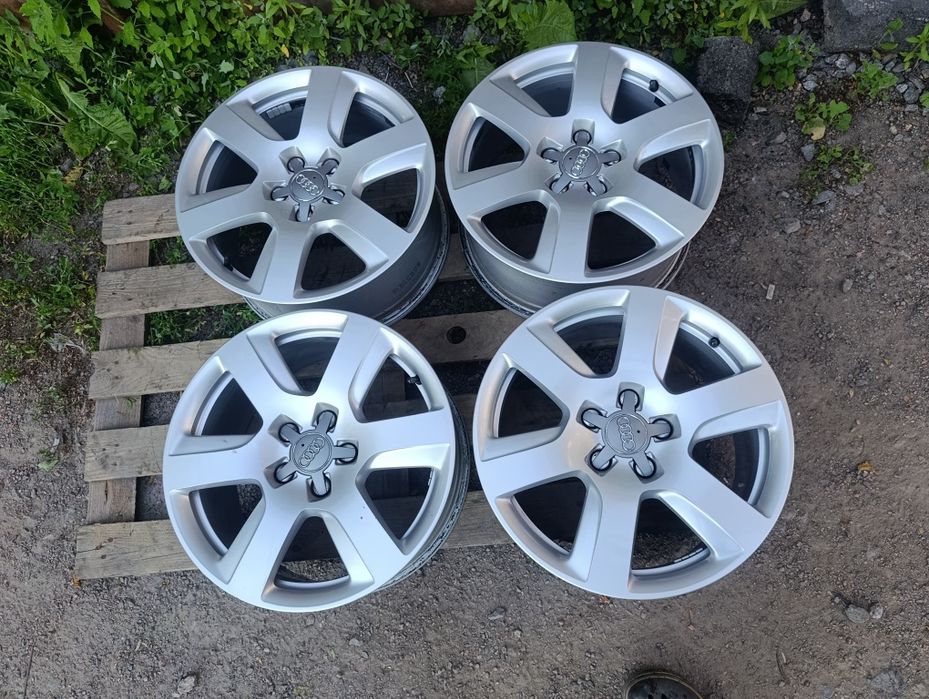 Диски R17 5x112et 39 8j Dia 66.5  Audi original