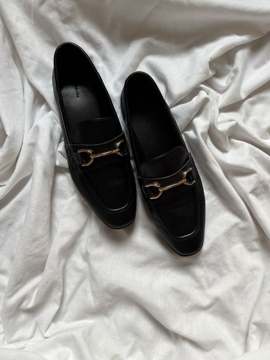 Mokasyny czarne Reserved klamra rozmiar 38