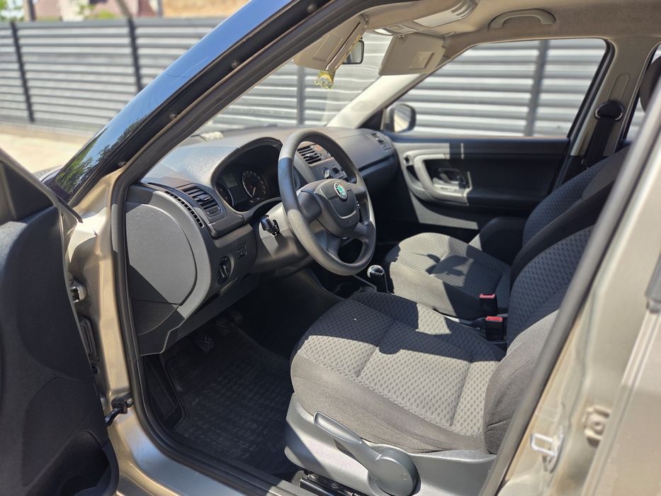 Продам Skoda Fabia 1.4 2012