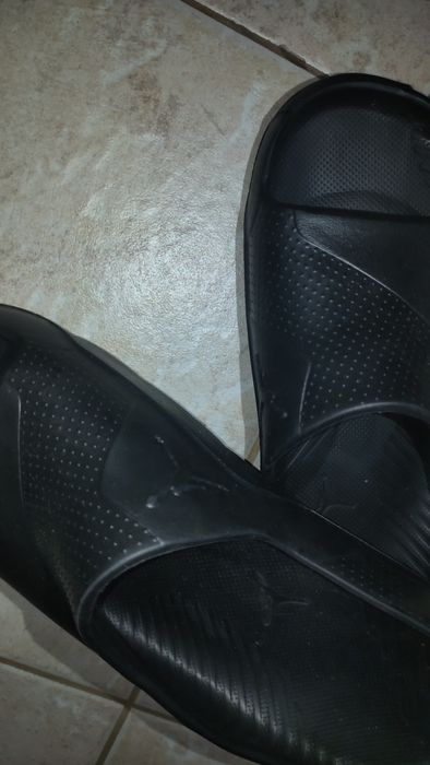 Chinelos Jordan para homem tamanho 41/42 novos