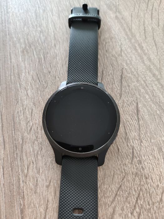 Garmin Venu 2S z dwoma paskami