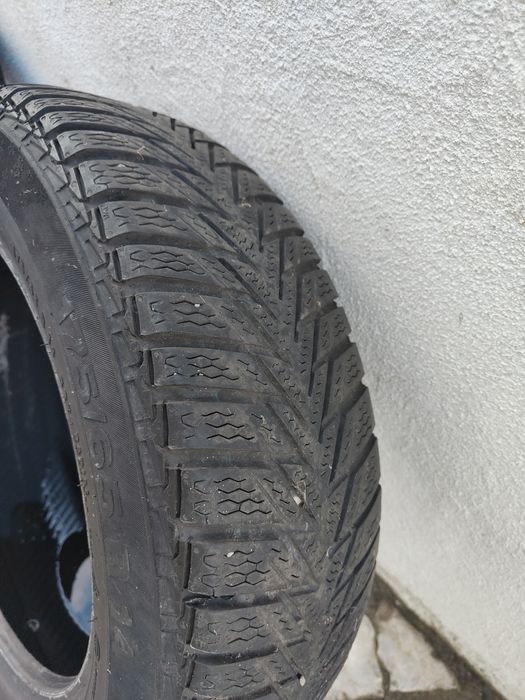 Par de Pneus Continental 175/65/14