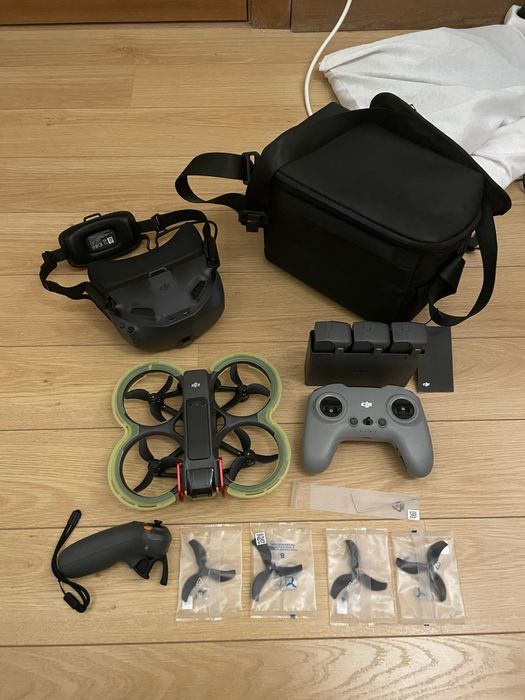 Dji avata 2 fly more combo (perfeito estado)