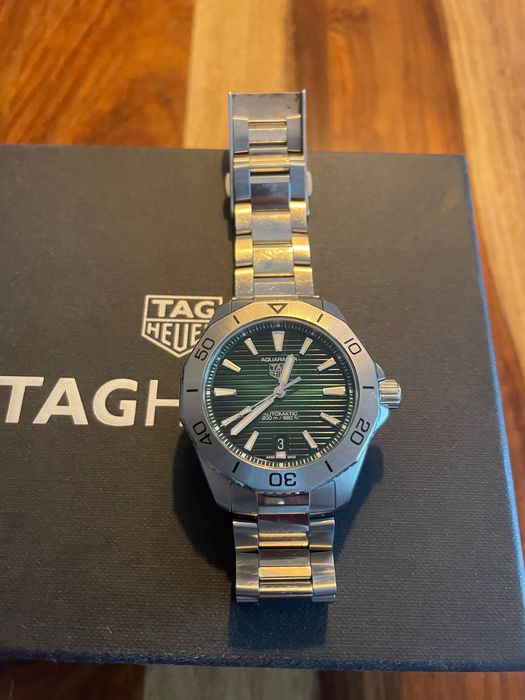 Tag Hauer Aquaracer  200 date