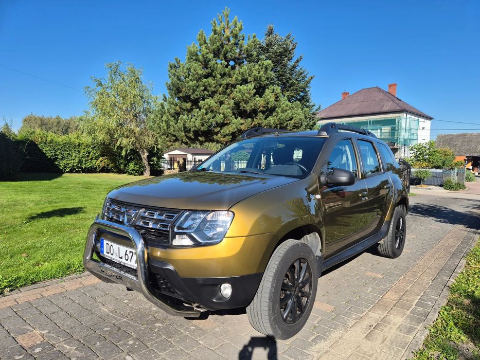 Dacia Duster 1,6 BENZ. BARDZO ŁADNA !! piękny kolor klima jeden właś